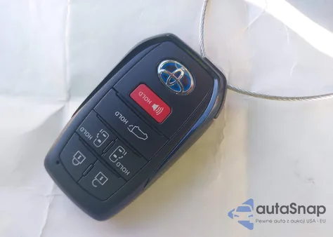 2025 Toyota Sienna Xle from USA, damaged, VIN 5TDYSKFCXSS164057